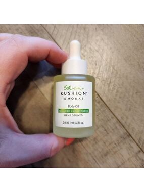 Monat Kushion Body Oil